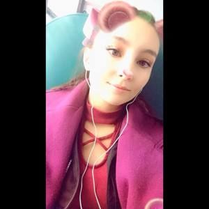 Meet your Posher, Kaitlynn